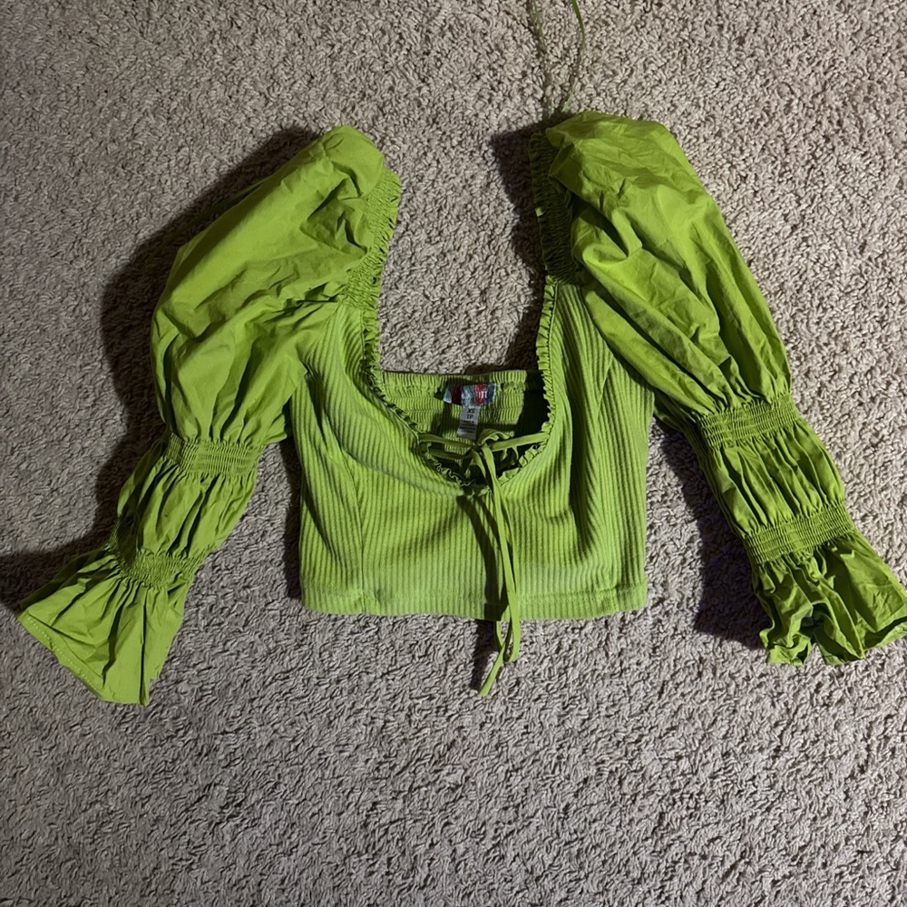 urban outfitters crop top